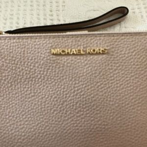 Lovely Michael Kors light pink wallet/purse